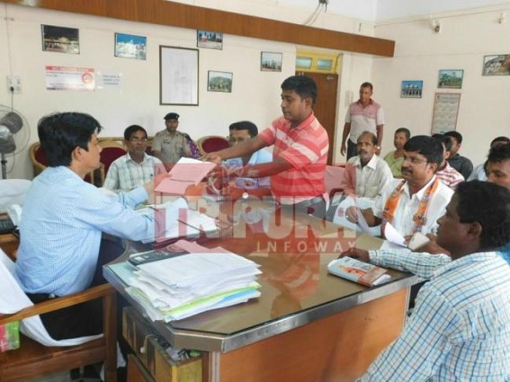 BJP's Poll-Drive with 7th Pay Commission continues : Demands placed before SDMs across state BJP's Poll-Drive with 7th Pay Commission continues : Demands placed before SDMs across state